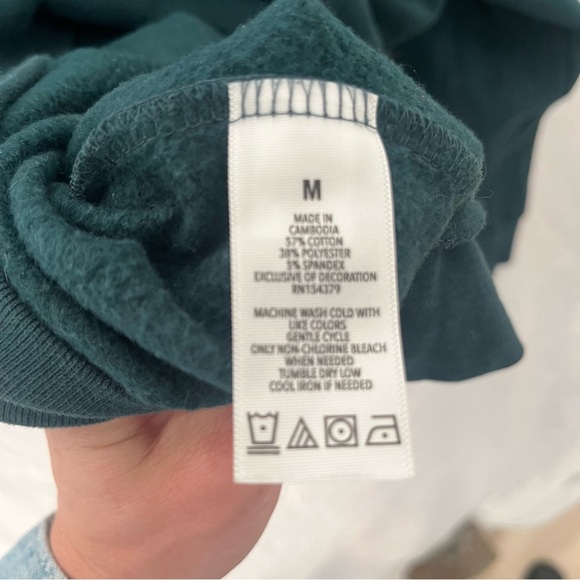 Preppy New York soho athletics Green Half-Zip Sweater - Picture 8 of 10